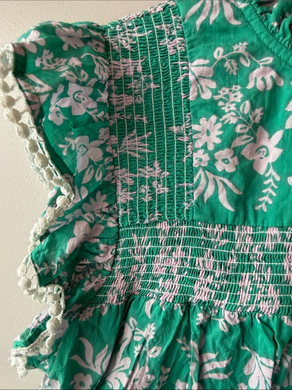 THML women’s  Green Floral Smocked Blouse all cotton crochet sleeve M - Picture 3 of 5